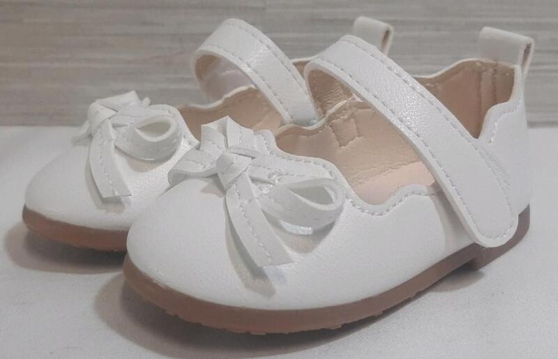 New Pair of Toddlers Shoes | Size 4