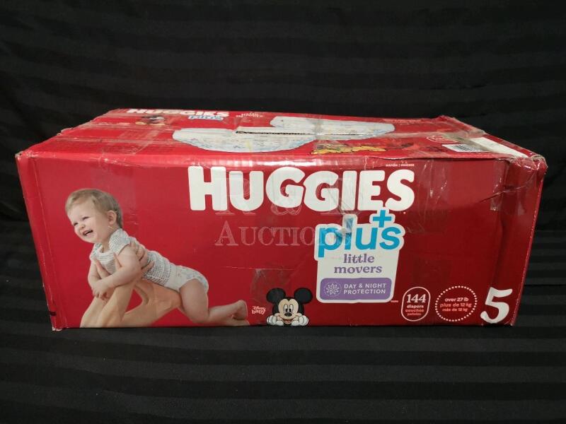 New Huggies Plus Little Movers sz 5 Diapers