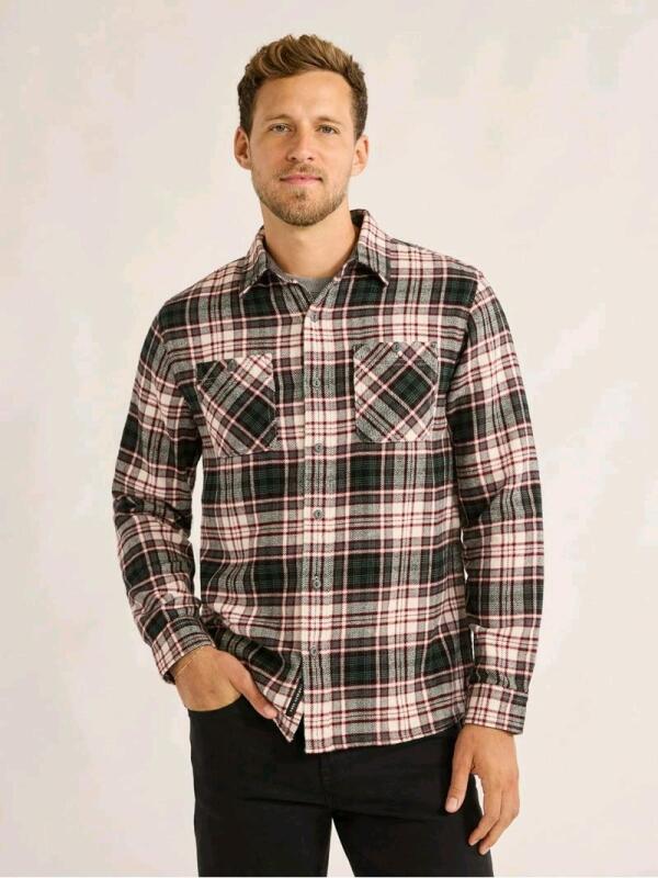 New sz Medium Men's Free Assembly Flannel Shirt with Two Chest Pockets Plaid