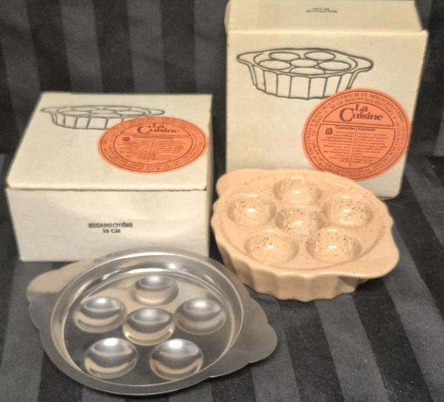 2 As New in Box Blue Mountain Pottery Escargot Trays & Metal Tray