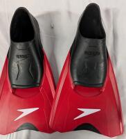 Size Men's 7/8 Speedo Switchblade Fin Flippers.