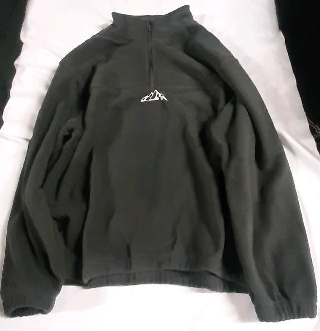 New Sz Large Zip-up Long Sleeve Sweater