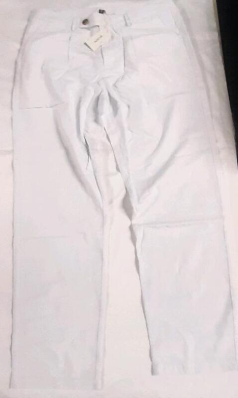 New Ador Sz XL White Pair of Pants
