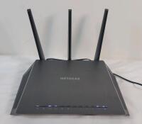 NetGear Nighthawk AC1900 Smart WiFi Router , Model # R7000 . Tested Powers Up , Not Tested Beyond Power Up