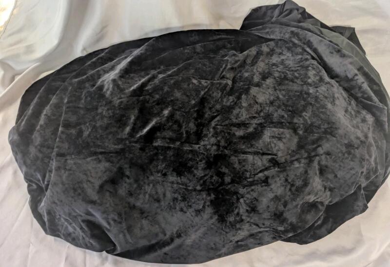 Duvet Cover, Appears to be King Sized with Velvet like top.