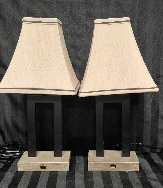 Pair of Table Lamps 18.5" Tall with USB Port - Working