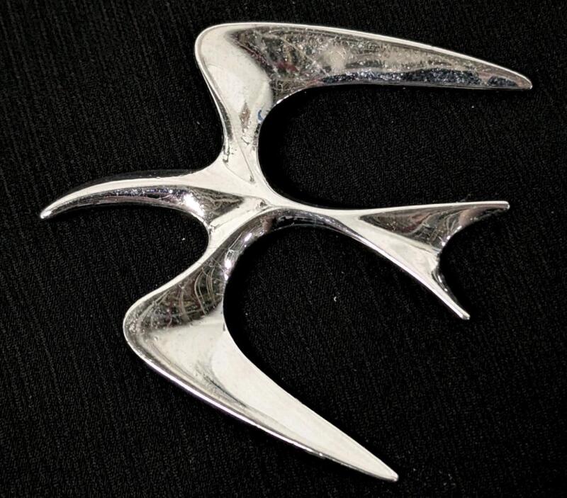 Vintage Signed SARAH COVENTRY Canada Abstract Flying Seagull Bird Brooch 2" Long