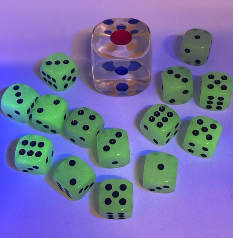Extra Large Transparent Dice Glowing Color Dots and 14 Glow In The Dark Acrylic Rounded Dice -Large 1.18&rsquo;&rsquo; and 14mm Acrylic Black Dot