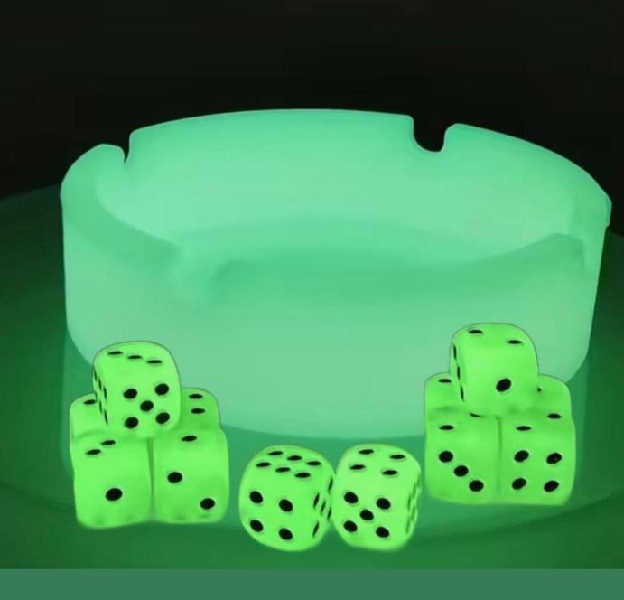 New Luminous Ashtray Glow in Dark Premium Rubber Portable Round Design Ashtray / Glow-in-the-Dark Dice Set 6pcs 14mm Acrylic Resin Dices for Nightclubs & Home Games, Durable Tabletop Gaming Accessories