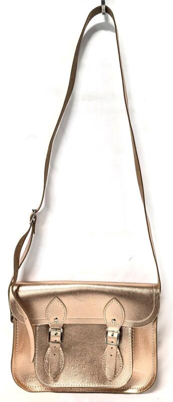 THE CAMBRIDGE SATCHEL COMPANY Adjustable Leather Shoulder Bag, Rose Gold Metallic. 10.5" &times; 2" &times; 8.25" Tall (Excluding Strap)