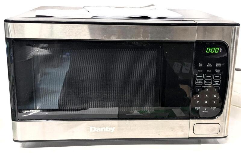 DANBY 0.9 cu. ft. Countertop Microwave in Stainless Steel, DBMW0924BBS - Tested For Power