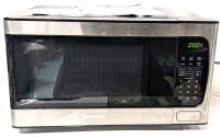 DANBY 0.9 cu. ft. Countertop Microwave in Stainless Steel, DBMW0924BBS - Tested For Power