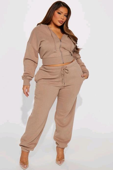 New Size 1X Women's FASHION NOVA Brianna Jogger Pant Set, Retails $64