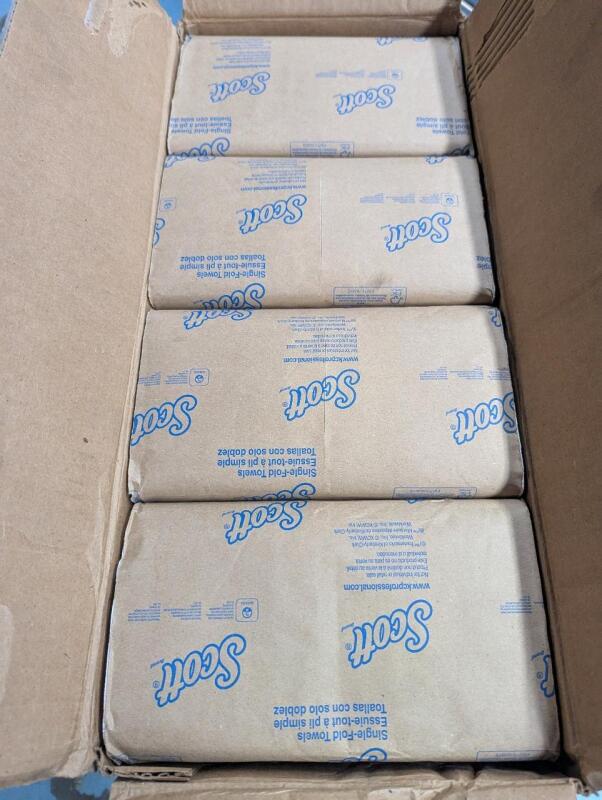 4000 New Scotties Single Fold towels.