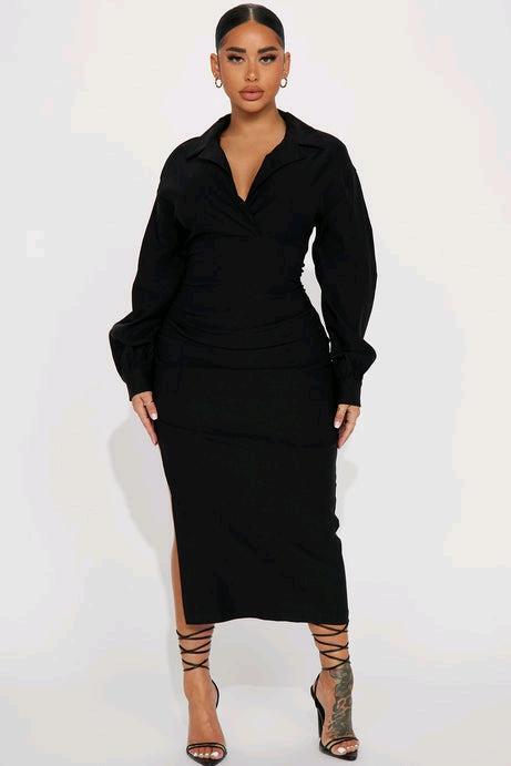 New sz Medium Women's Fashion Nova Elise Ruched Maxi Dress Retails for $57