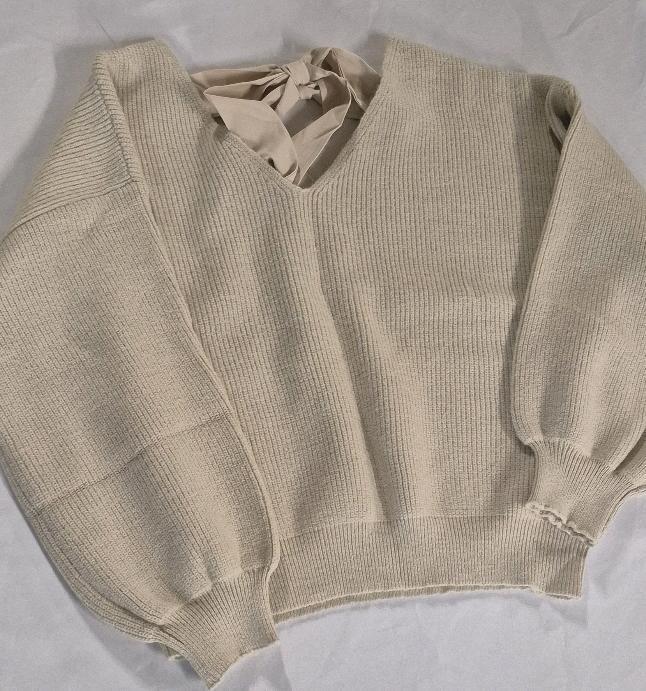 New sz L Women's Sweater