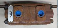 Parker 308-9220-00x Gear Pump. 12" Long.