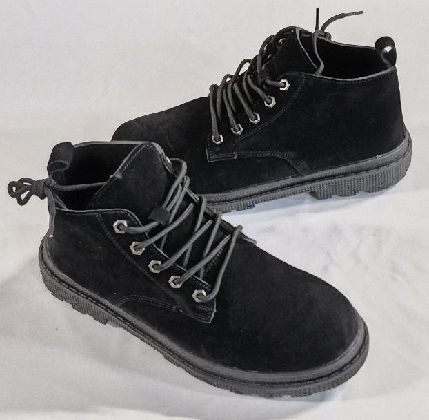 New sz 43 Men's Shoes