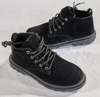 New sz 43 Men's Shoes