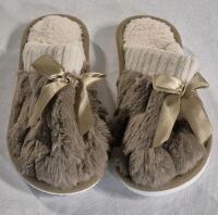 New sz 38/39 Women's Cozy Fluffy Slippers
