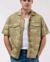 New Size Med Men's AMERICAN EAGLE Stretch Green 24/7 Stretch Safari Leopards Printed Button-up Poolside Shirt - Retails Over $50!