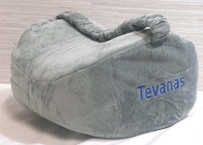New Tevanas Knee Pillow