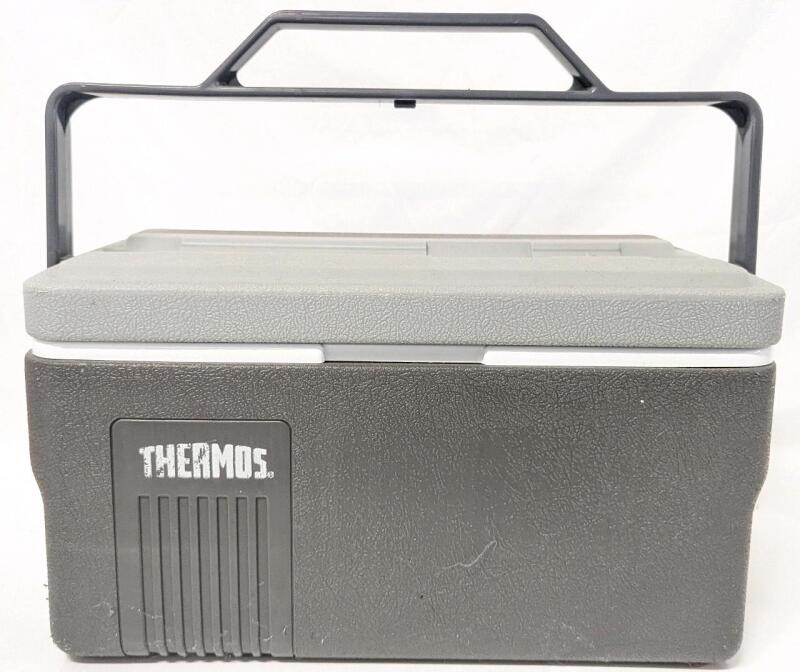 THERMOS Model 5380 Lunch Lugger w/o Thermos, 14.5" &times; 8.5" &times; 8" Tall Excl Handle