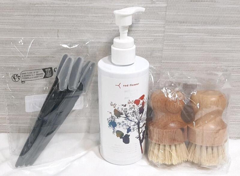 Lot of New Wellness Products, Including Softening Hand Lotion (300ml), 2 Wood Brushes & 6 Dermaplane Tools