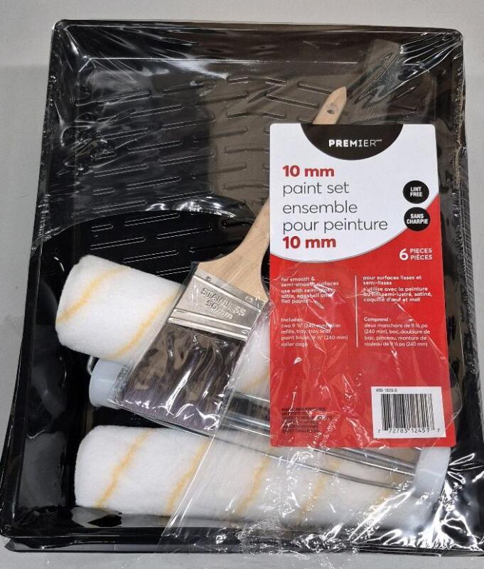 As NEW Premier 6 Piece Paint Set Retails for $17.99 [Trays Cracked in Corner]