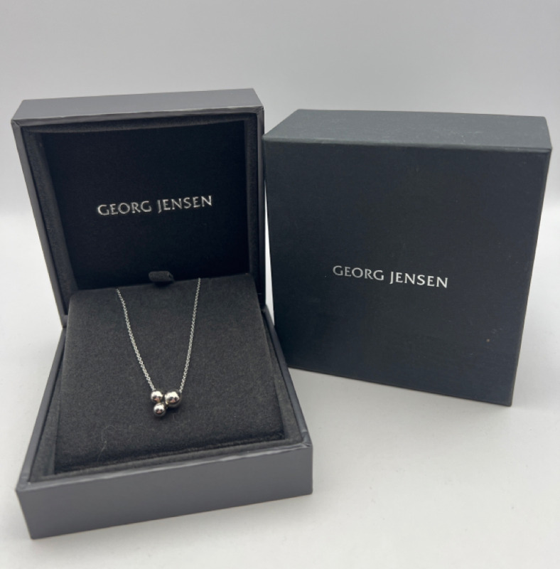 Signed GEORG JENSEN sterling Necklace in logo Box