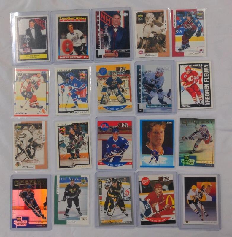 20 Assorted Hockey Cards featuring Wayne Gretzky, Mats Sundin and others