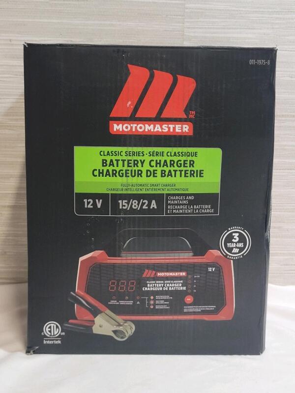 New - MotoMaster Classic Series Smart Battery Charger/Maintainer, Fully Automatic, 15/8/2-Amp, 12V#011-1975-8 . Retail $110