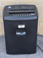 PEN + GEAR Paper Shredder WMC1250XA, Tested For Power