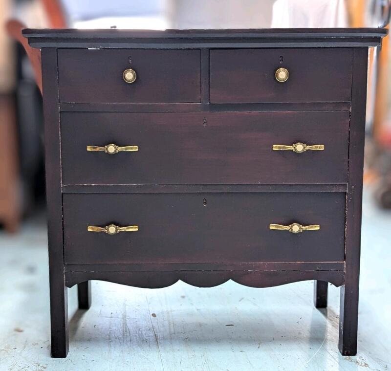 Vintage Dresser, 34" &times; 17.5" &times; 32.5" Tall