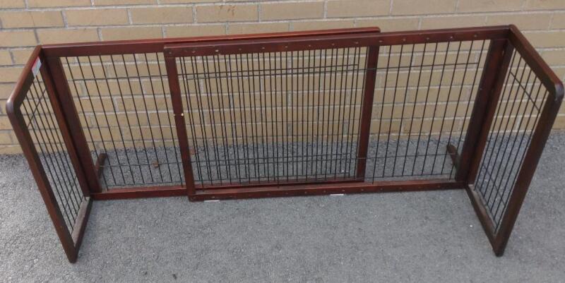 Foldable Pet or Baby gate with a Wooden Frame and Wire Mesh Panels