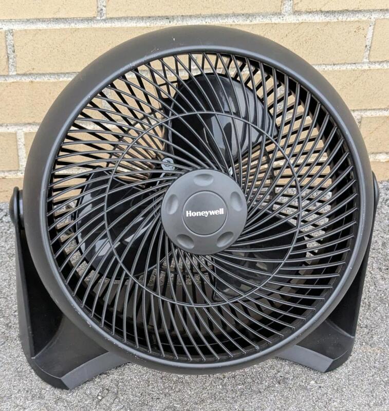 HONEYWELL Turboforce 10" Tilting Floor/Table Fan HT908CV1, Tested For Power