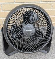 HONEYWELL Turboforce 10" Tilting Floor/Table Fan HT908CV1, Tested For Power