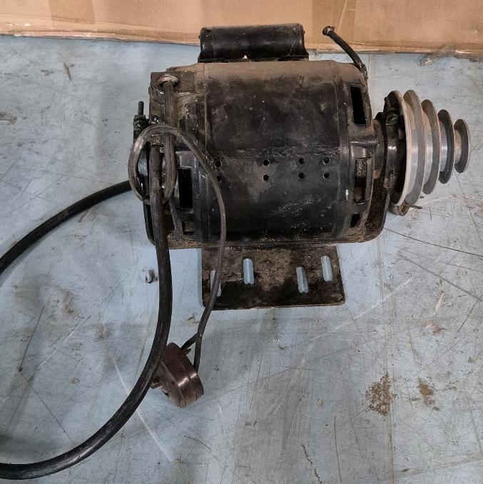TAMPER AC Motor 11" Long & 7" Tall