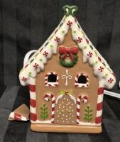 Adorable Ceramic Gingerbread House Wax Warmer - Working With Bulb 6.25" Tall