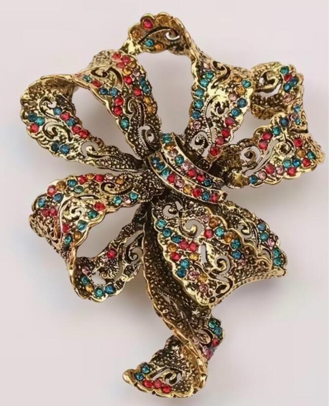 Vintage-Inspired Luxurious Lace Bow Brooch with Dazzling Crystal Embellishments Generous size approximately 3 x 2&rsquo;&rsquo; Detailed Lovely Curves