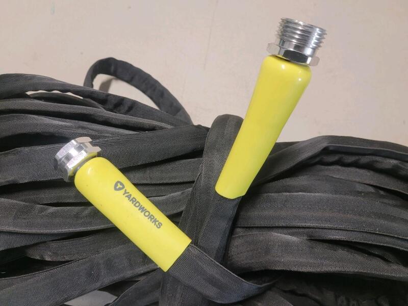 Yardworks ProFlex Fibre Jacket Fabric Hose , 75ft .