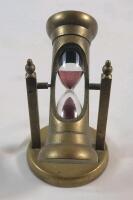 Vintage Brass Tempus Fugit 3-Minute Hour Glass . Measures 4" tall