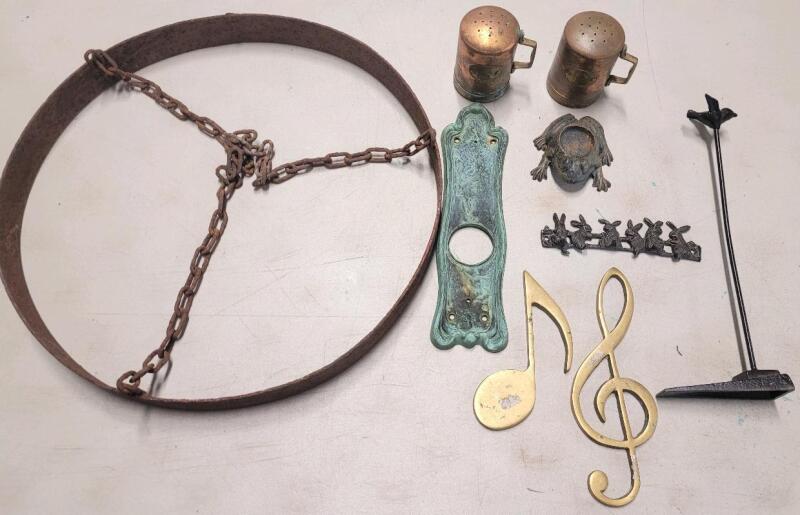 Vintage Rustic Farmhouse Decor . Copper Salt & Pepper Shakers , Cast Iron Frog , Metal Bird Door Stop , Brass Musical Notes , Metal Bunny Key Holder , Metal Hanging Pot Holder