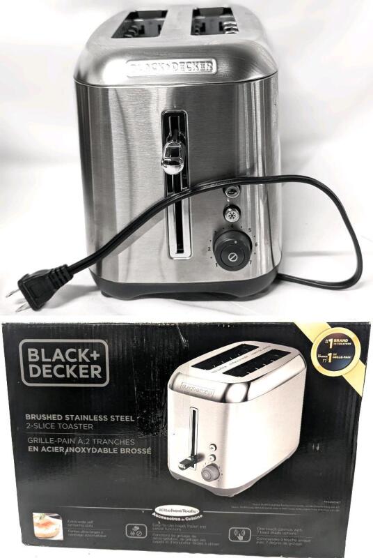 [Light Wear] BLACK+DECKER 2-Slice Toaster, Stainless Steel with Extra Wide Slots, Shade Selection, Retails $39.99