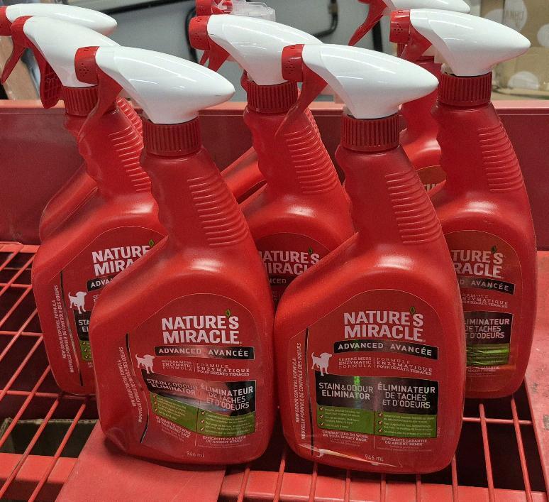 8 Nature's Miracle Advanced Dog Stain & Odour Remover Spray 946mL Retail Value $80