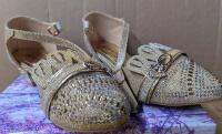New Size 32 Girls Lifted Heal Saj Mahal Princess Style Shoes.