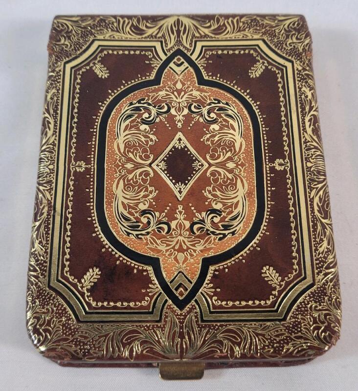 Vintage Italian Gilded Leather Card Case . Measures 2 ⅞"&times;3 ⅞"&times;&frac12;" .