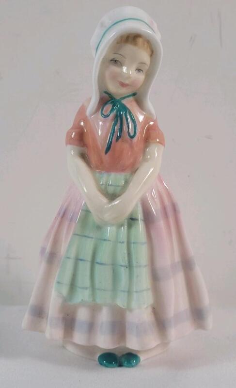 Vintage Royal Doulton " Tootles " Figurine , HN 1680 . Measures 4 ⅝" tall . No chips or cracks