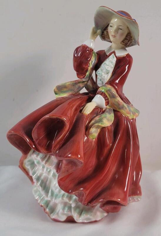 Vintage Royal Doulton " Top O' The Hill " Figurine , HN 1834 . Measures 7 &frac34;" tall . No chips or cracks