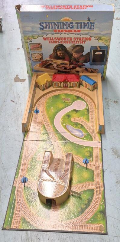Vintage Thomas The Train Shining Time Station Wellsworth Station Carry-Along Playset 38" Long & 15.5" Wide